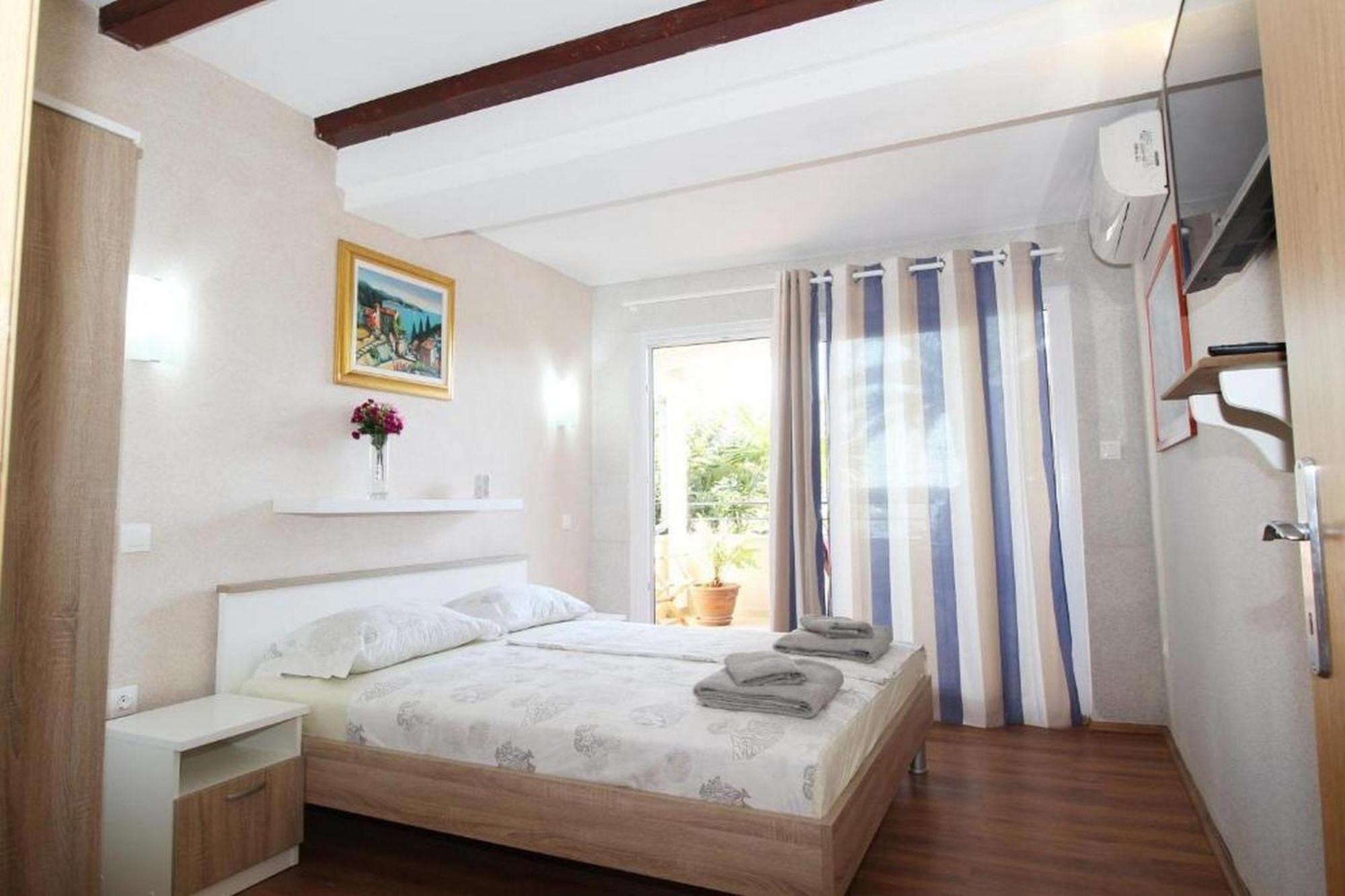 ميدولين Rooms And Apartments Palma B&B المظهر الخارجي الصورة