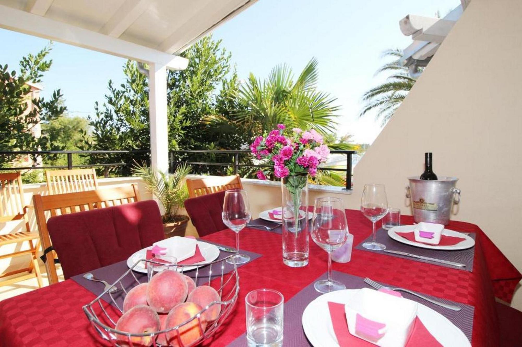 ميدولين Rooms And Apartments Palma B&B المظهر الخارجي الصورة