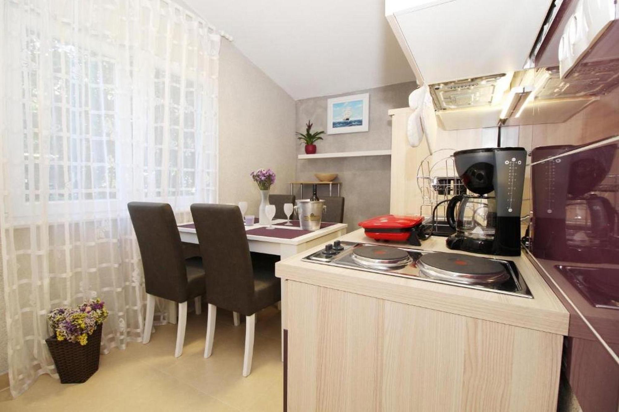 ميدولين Rooms And Apartments Palma B&B المظهر الخارجي الصورة