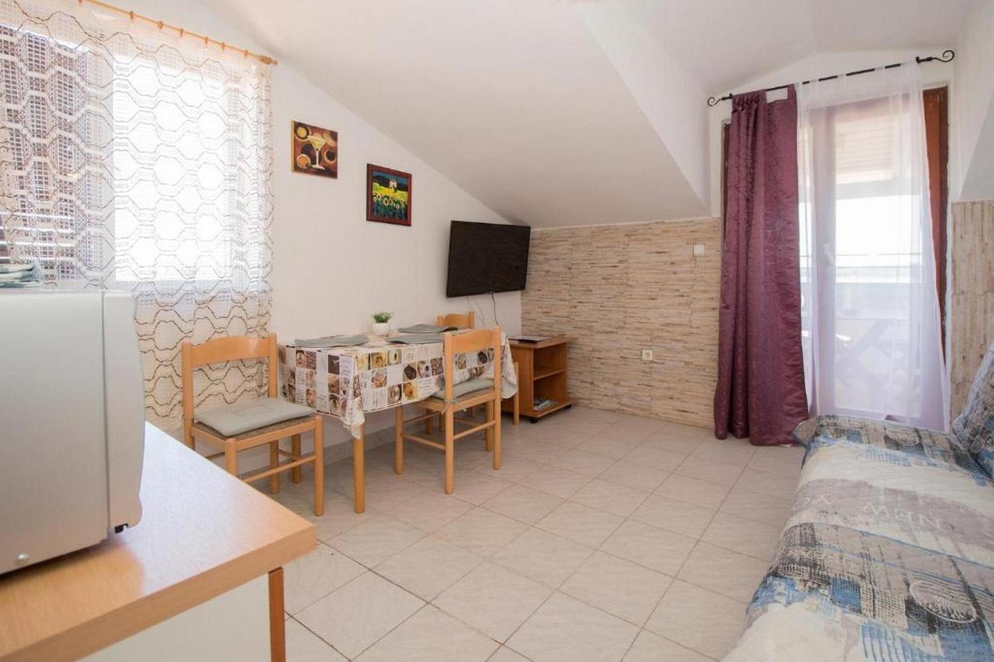 ميدولين Rooms And Apartments Palma B&B المظهر الخارجي الصورة