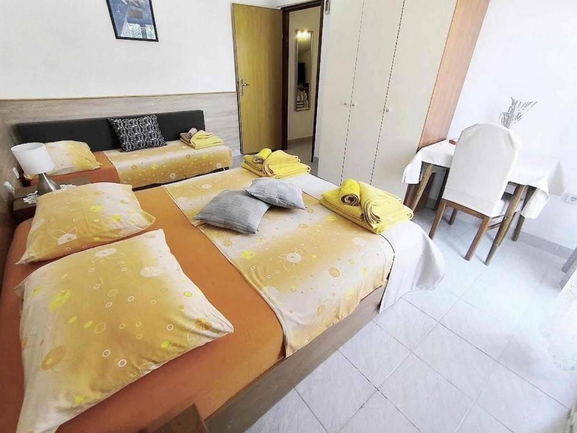 ميدولين Rooms And Apartments Palma B&B المظهر الخارجي الصورة