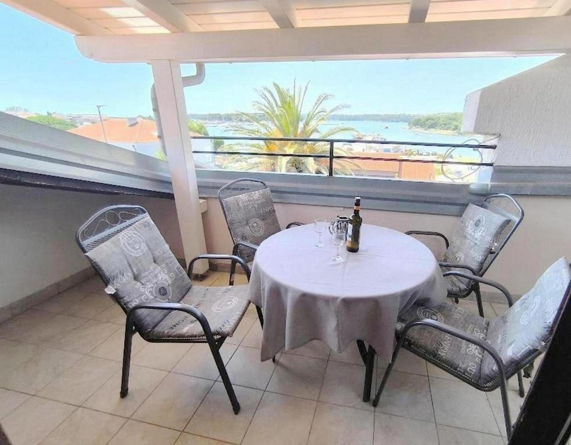 ميدولين Rooms And Apartments Palma B&B المظهر الخارجي الصورة